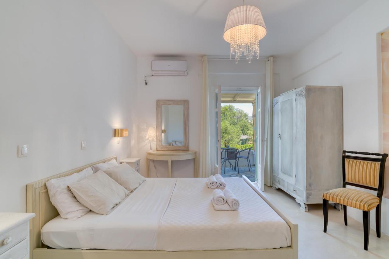 Dahlia Apartments And Studios Alikí Екстериор снимка