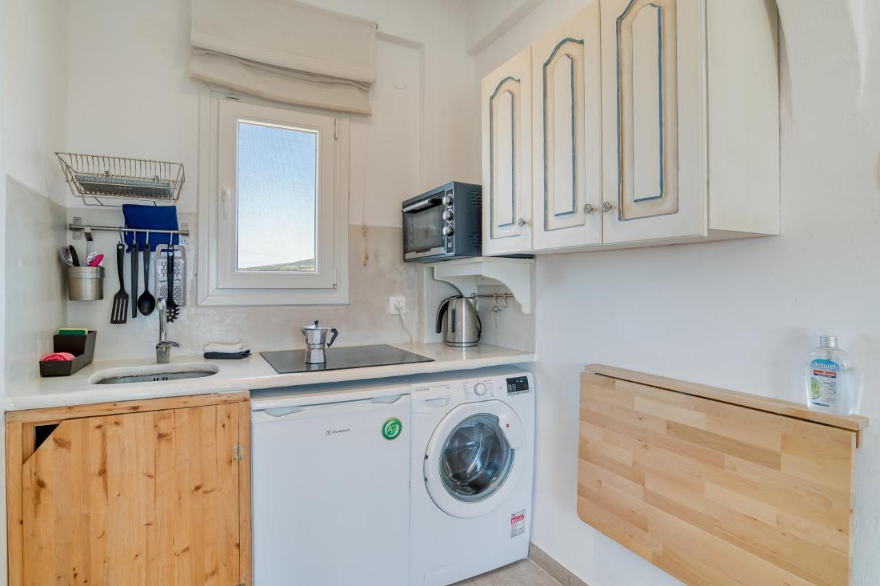 Dahlia Apartments And Studios Alikí Екстериор снимка