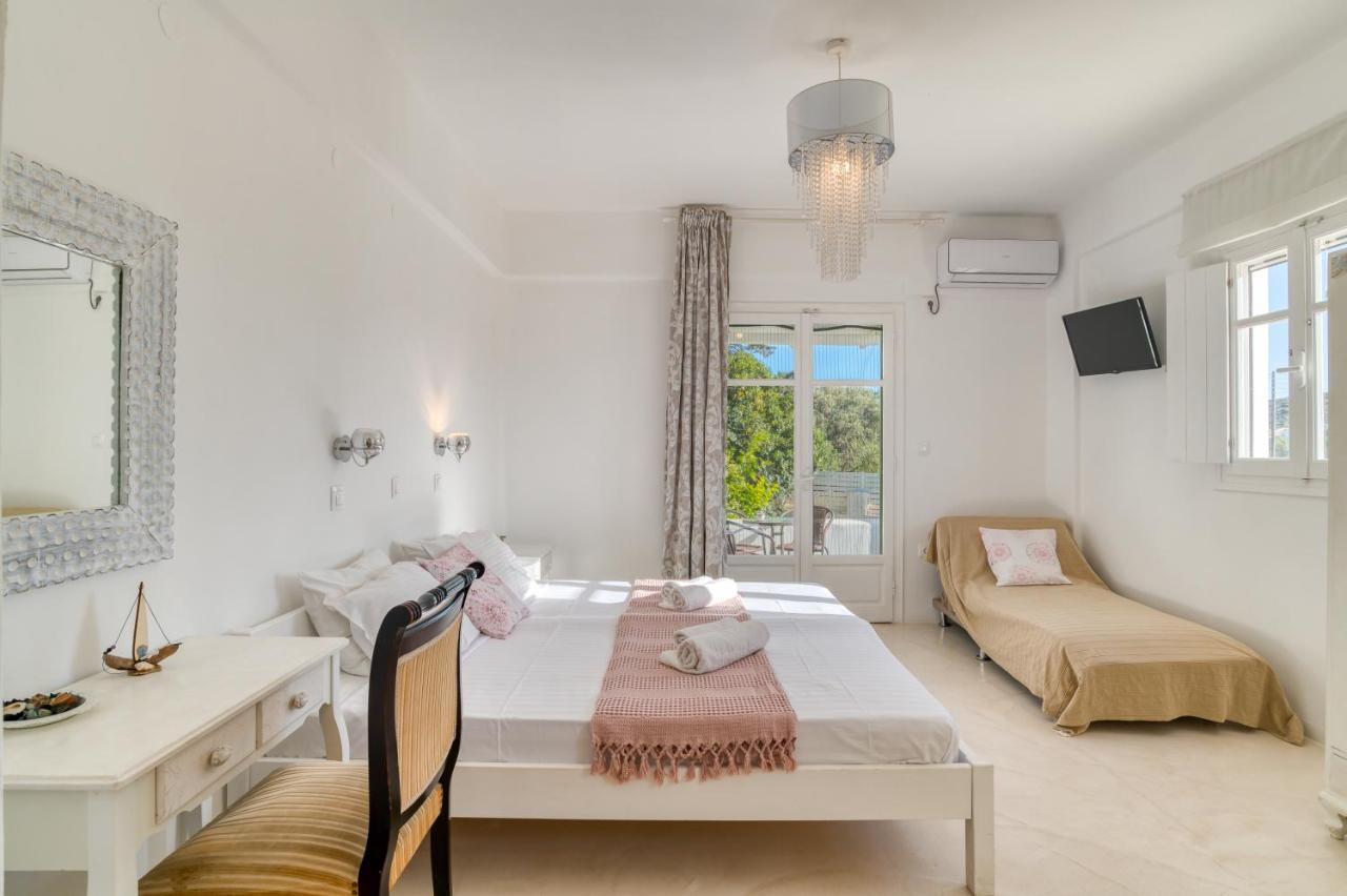 Dahlia Apartments And Studios Alikí Екстериор снимка