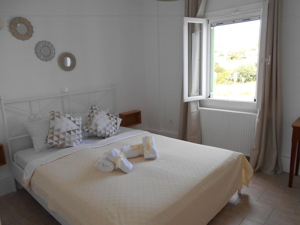 Dahlia Apartments And Studios Alikí Екстериор снимка